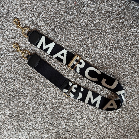 LIKE NEW Marc Jacobs The Logo Webbing Strap - Picture 3 of 6
